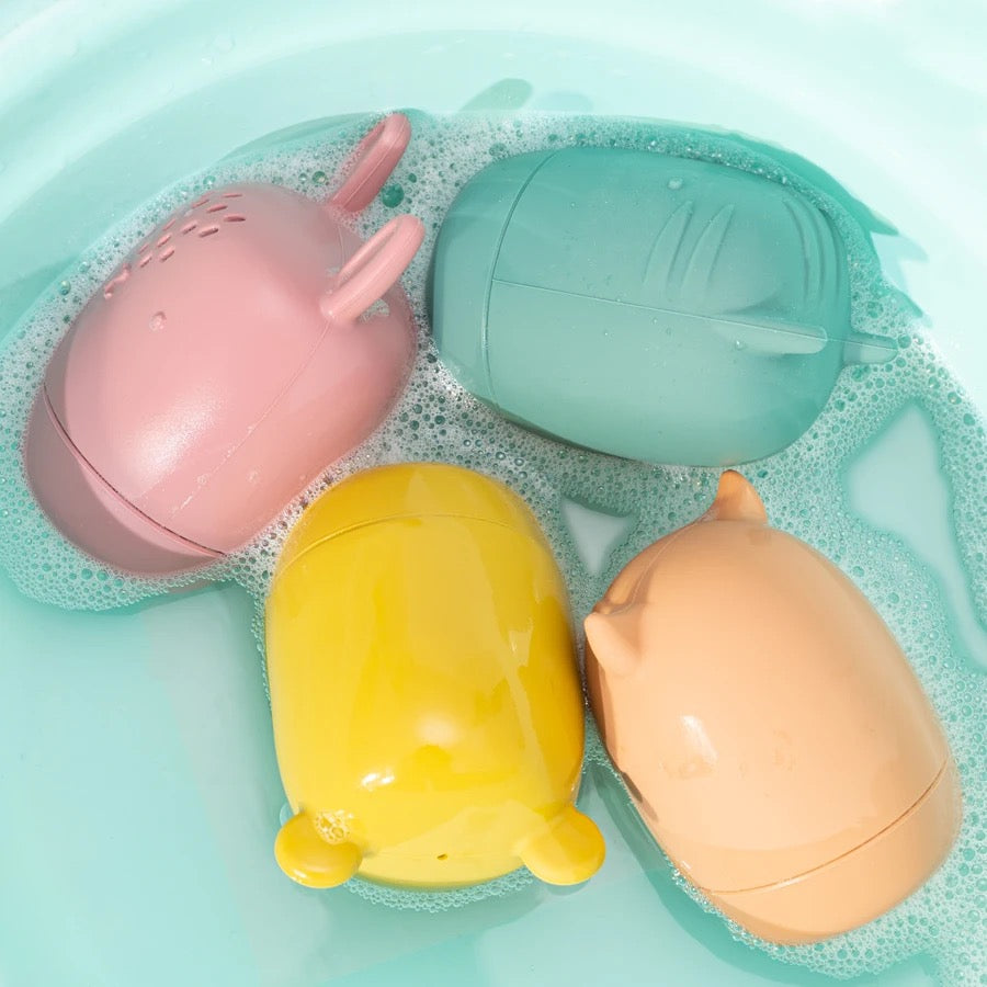4 pack muñequitos para bañera