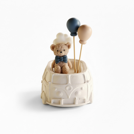 Osito con globos y nube en base de yeso cerámico